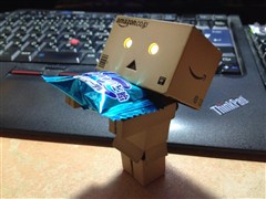 ダンボー、飴を持ってくる